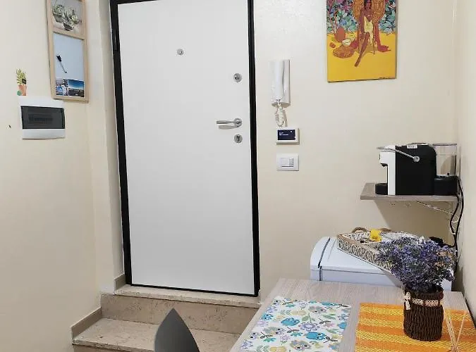 La Casa Di Golia Бари